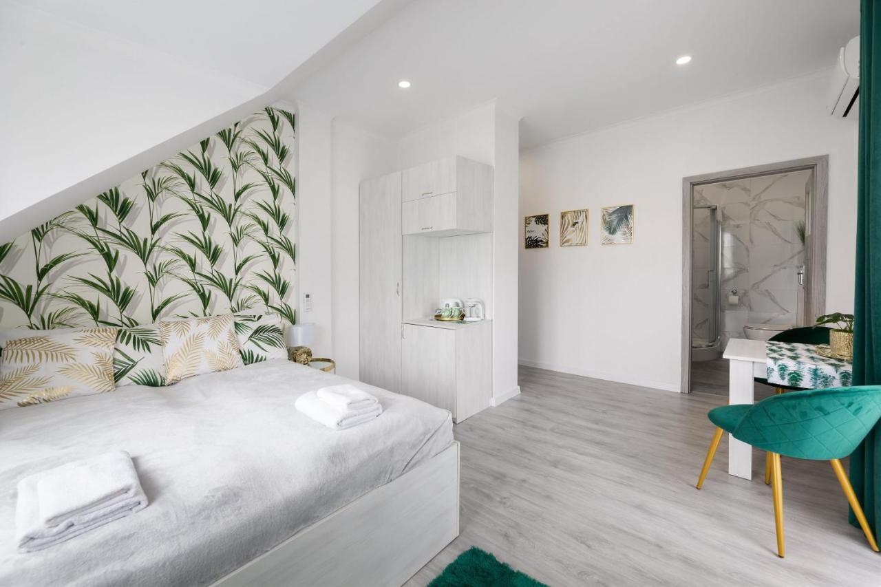 Pokoje Goscinne I Apartamenty Margaret Kudowa-Zdrój Exteriör bild
