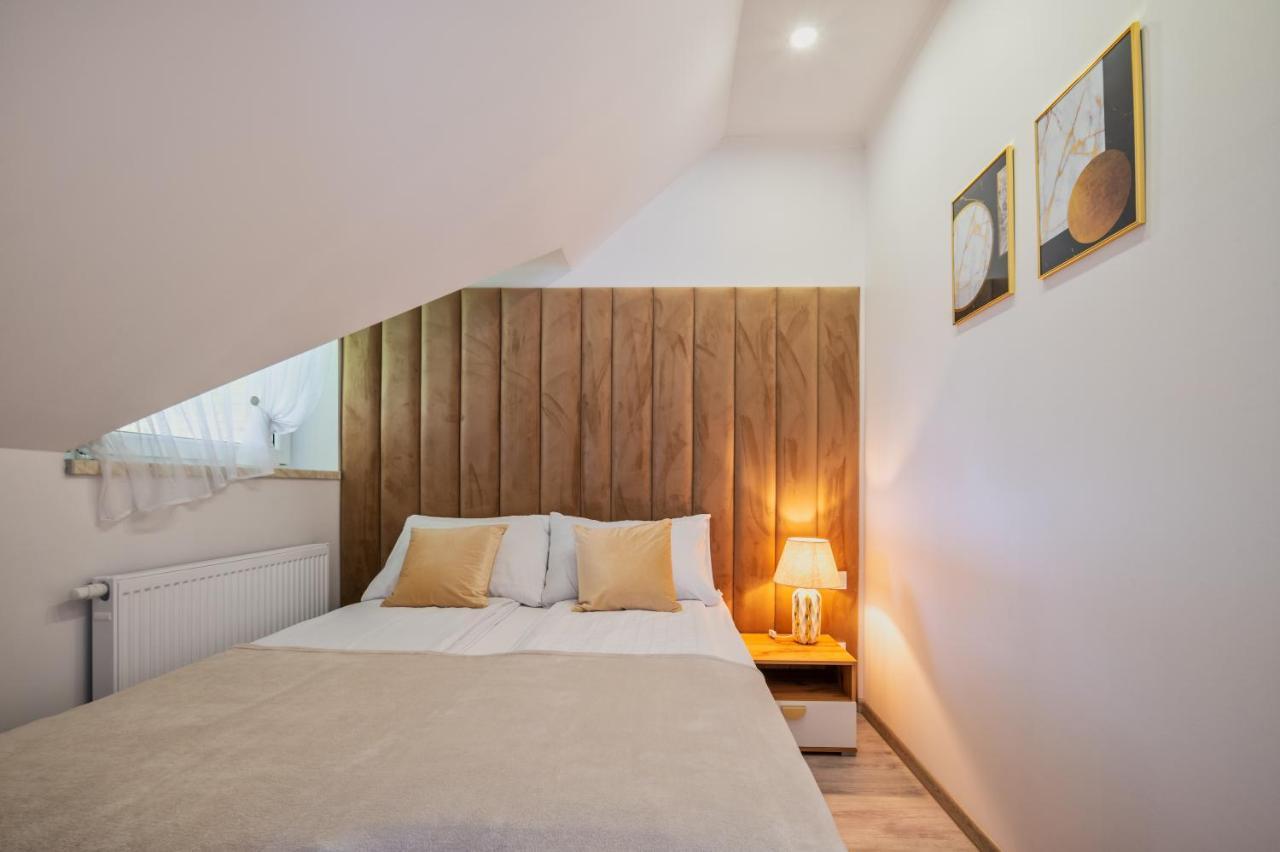 Pokoje Goscinne I Apartamenty Margaret Kudowa-Zdrój Exteriör bild