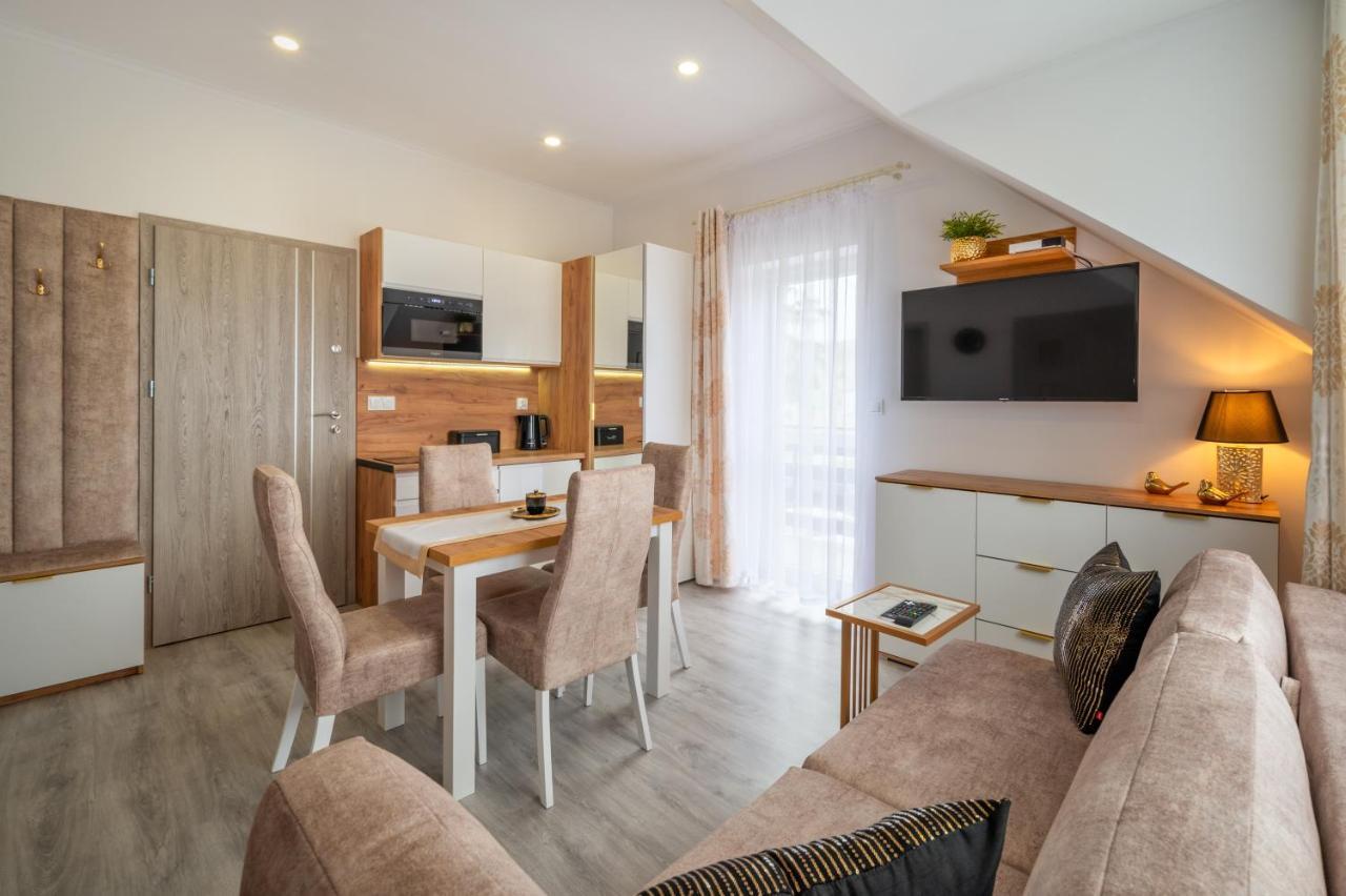 Pokoje Goscinne I Apartamenty Margaret Kudowa-Zdrój Exteriör bild